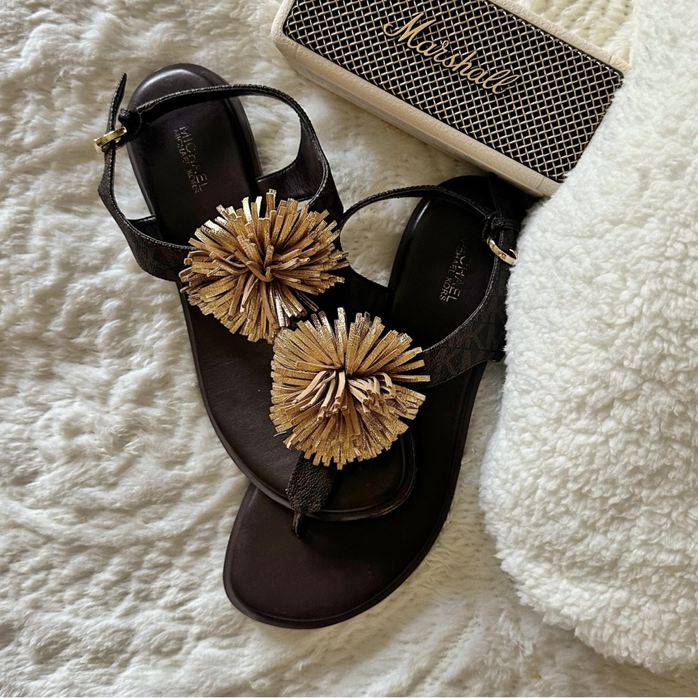 Michael Kors Lolita thong sandals, size 7.5